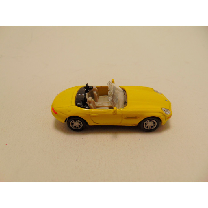 Bmw Z8 cabrio 1:72 JoyCity geel