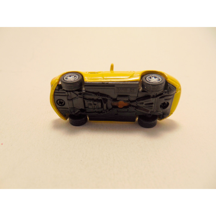 Bmw Z8 cabrio 1:72 JoyCity geel