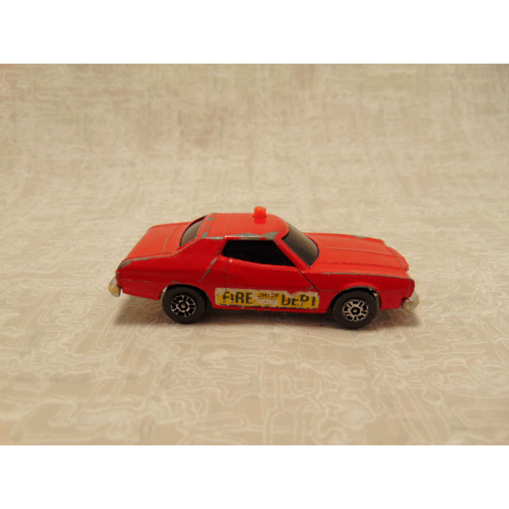 Ford Gran Torino coupe brandweer Corgi 1:64 rood