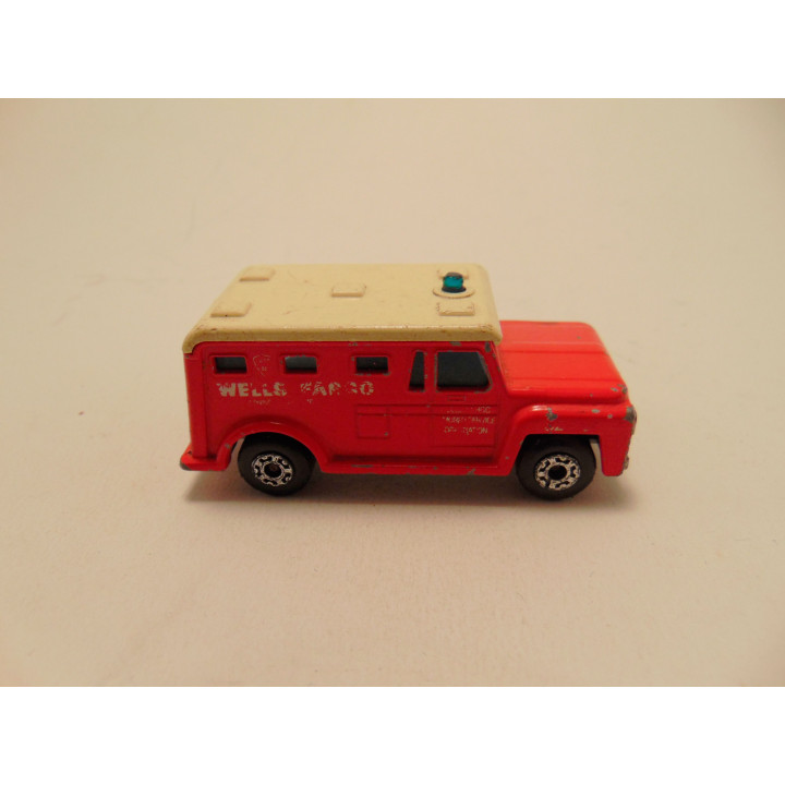Geldwagen Wells Fargo Amored truck 1:89 Matchbox MB69 (1) - modelauto