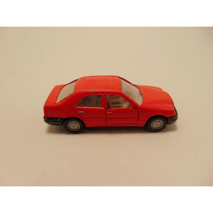 Mercedes C220 Siku 1029 rood