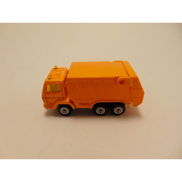 Mercedes SK vuilniswagen Siku 1015 oranje