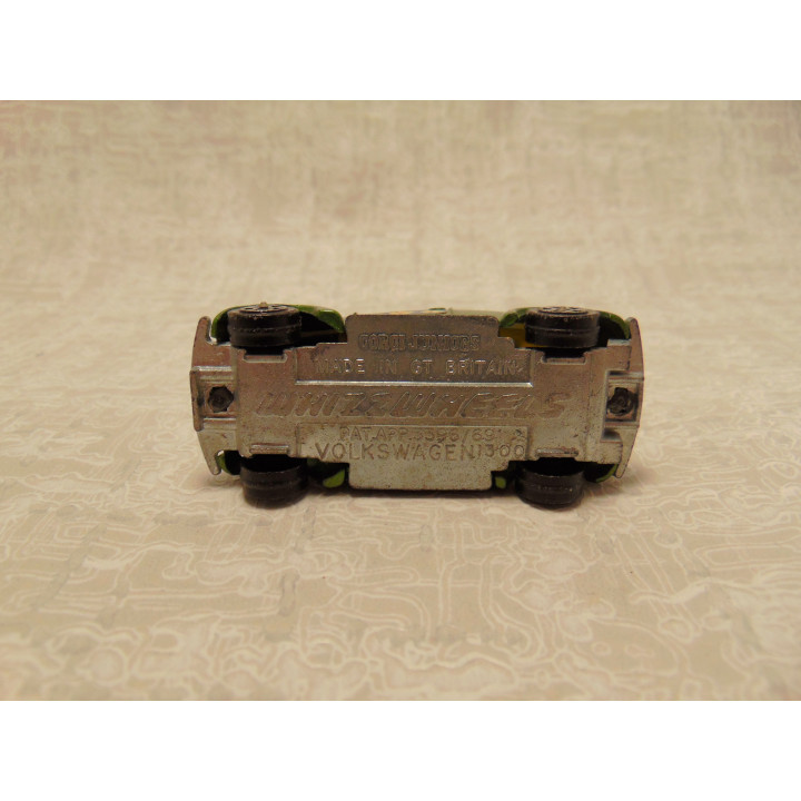 Volkswagen 1300 Whizzwheels Corgi 1:64 met originele stickers groen