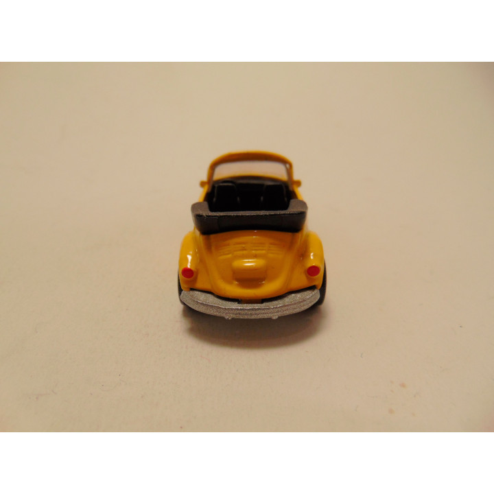 Volkswagen kever 1303 LS cabrio 1:55 Siku 0839 geel