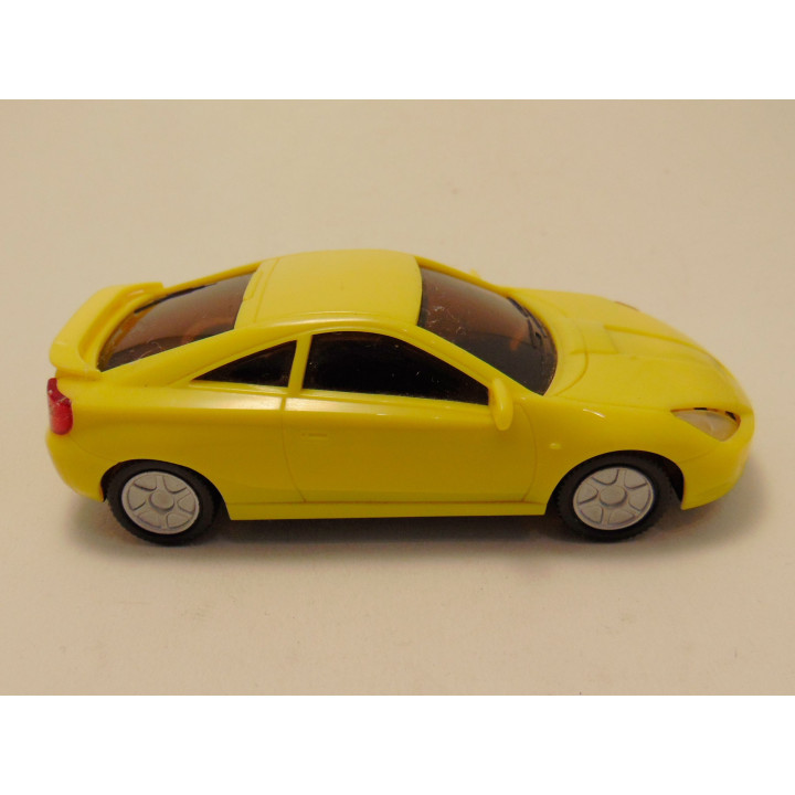 Toyota Celica GT 1999 van kunststof geel