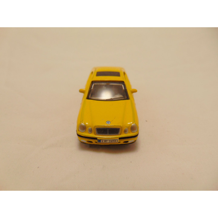 Mercedes CLK 1:72 Cararama geel