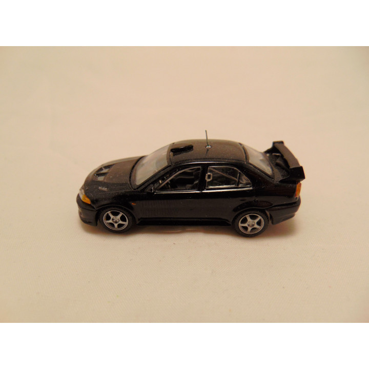 Mitsubishi Lancer Evolution V1 1:72 Cararama zwart