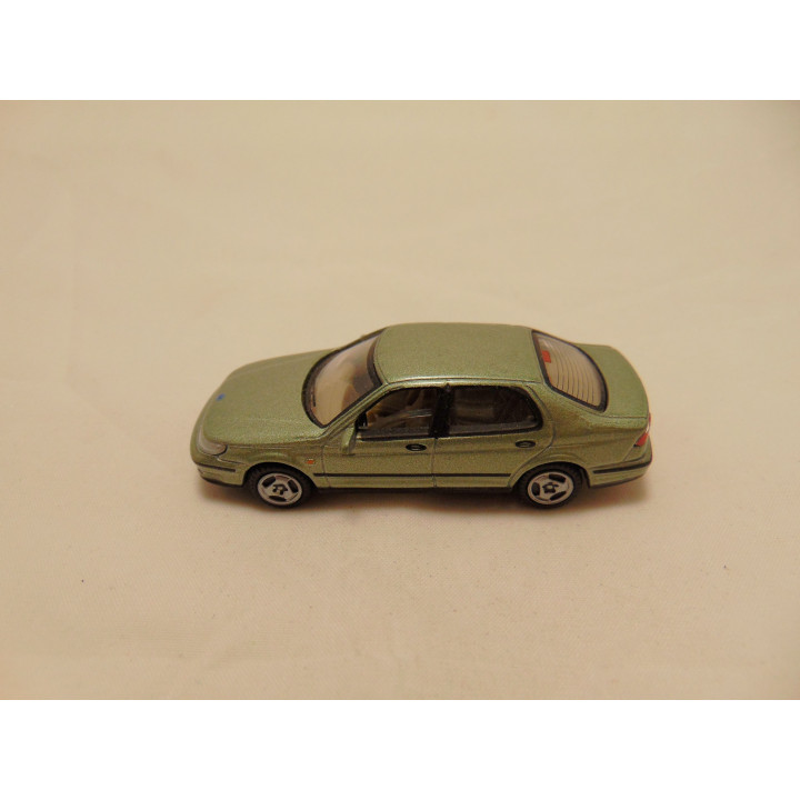 Saab 9-5 Sedan 1:72 Cararama zeegroen