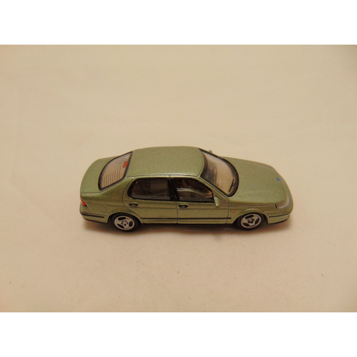 Saab 9-5 Sedan 1:72 Cararama zeegroen