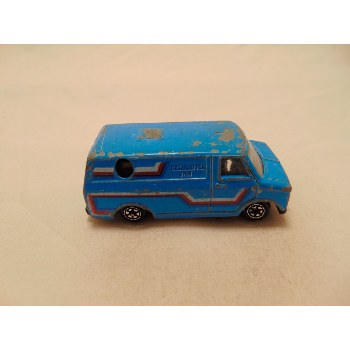 Bedford CF Delightful 1:64 Yat ming blauw