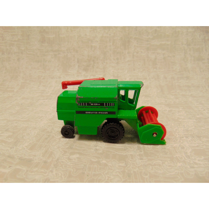 Deutz Fahr M36-10 1:55 1024 landbouwvoertuig Siku groen