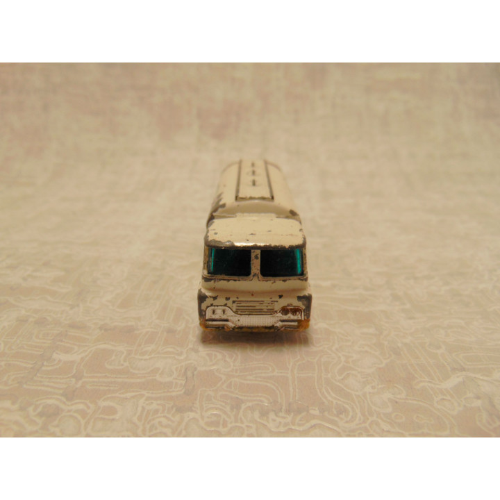 Guy motors Warrior light 6 Milk takelwagen Husky models 1:64 wit