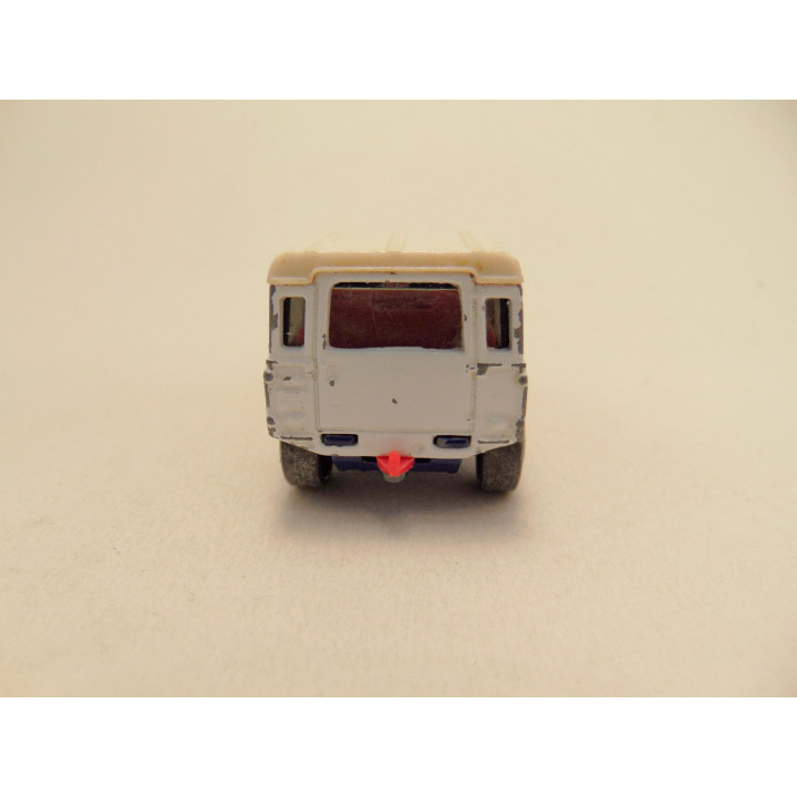 Land Rover Ninety Modelauto 1:62 Matchbox MB180