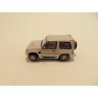 Mitsubishi Pajero SWB Cararama - Hongwell 1:72 grijs
