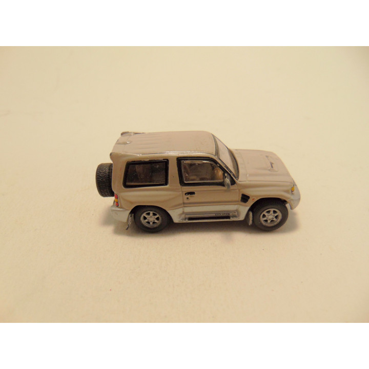 Mitsubishi Pajero 1:72 Cararama grijs