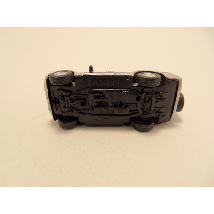Mitsubishi Pajero 2000 1:72 JoyCity zwart