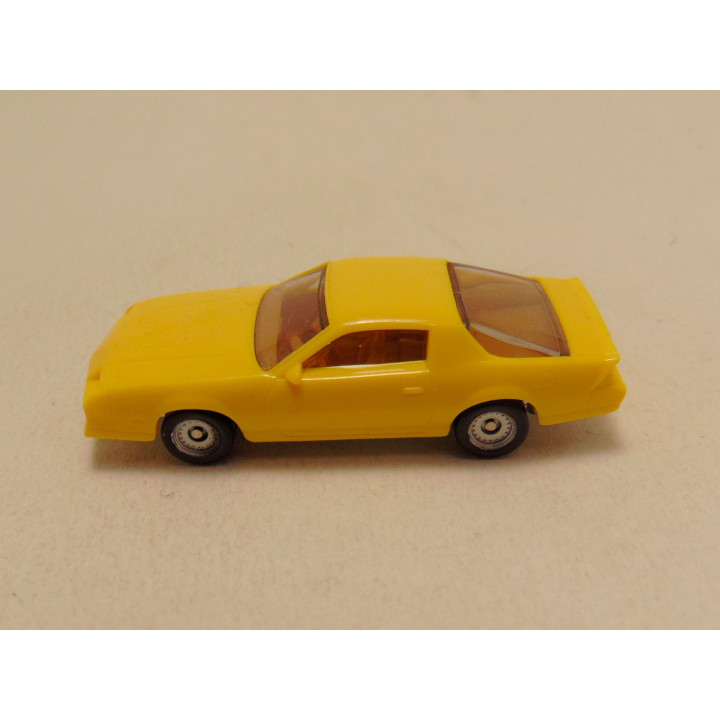 Chevrolet Camaro Monogram mini exacts 1:87 geel