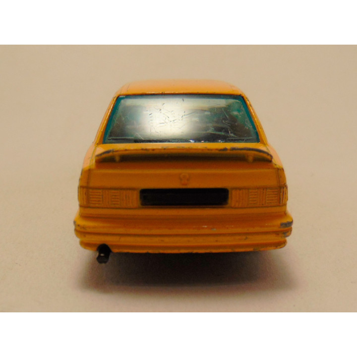 Ford Sierra Sapphire 1:43 Bburago geel