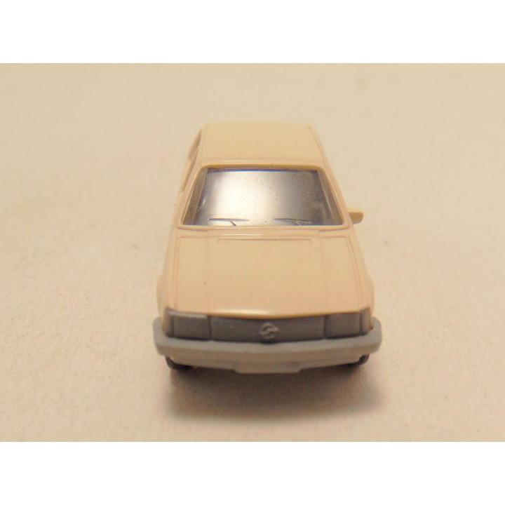 Opel Record 1:87 Fleischmann creme