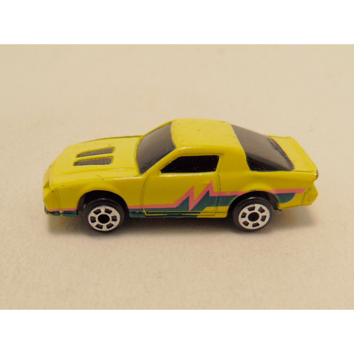 Chevrolet Camaro Iroc Z Matchbox 1:87 geel