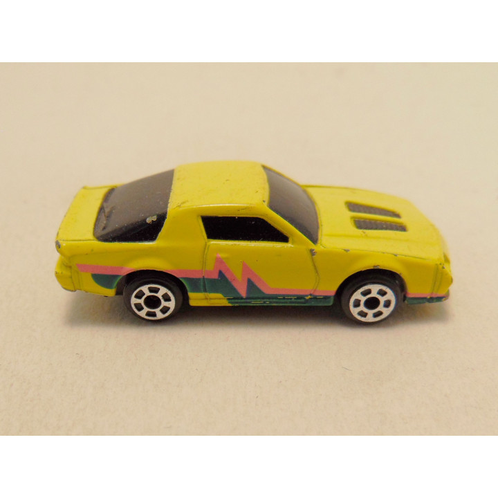 Chevrolet Camaro Iroc Z Matchbox 1:87 geel - modelauto
