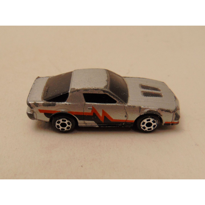 Chevrolet Camaro Iroc Z Matchbox 1:87 zilverkleurig - modelauto