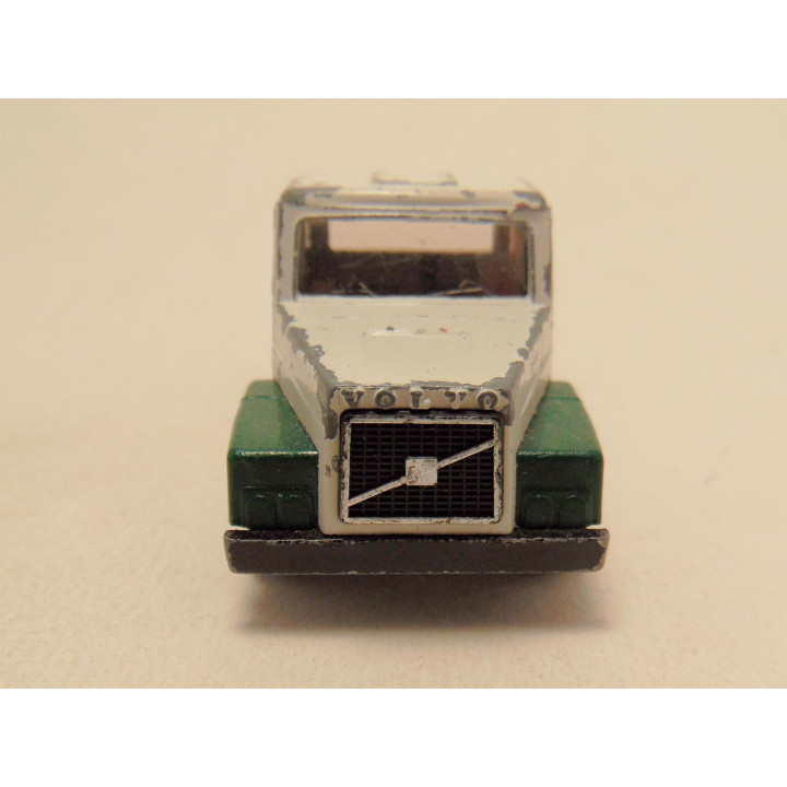 Volvo N vrachtwagen Efsi 1:87 groen