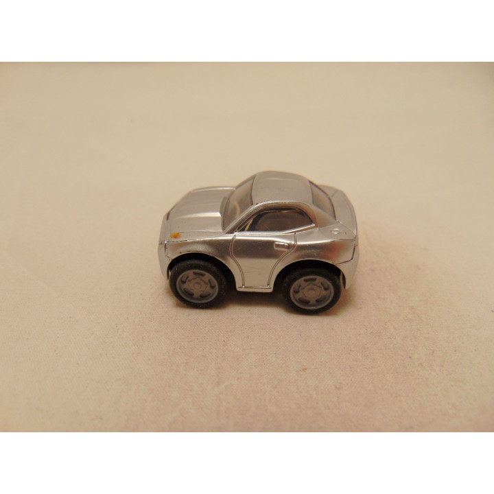 Chevrolet Camaro met terugtrek motor zilverkleurig