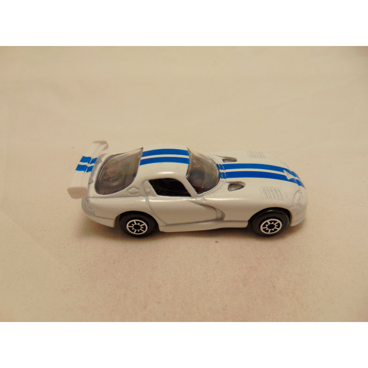 Dodge Viper GTS met spoiler 1:64 Maisto wit