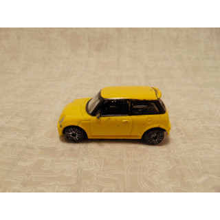 Mini Cooper S 1:64 geel