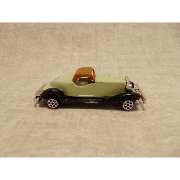 Stutz Bearcat softtop cabrio 1:64 lichtgroen