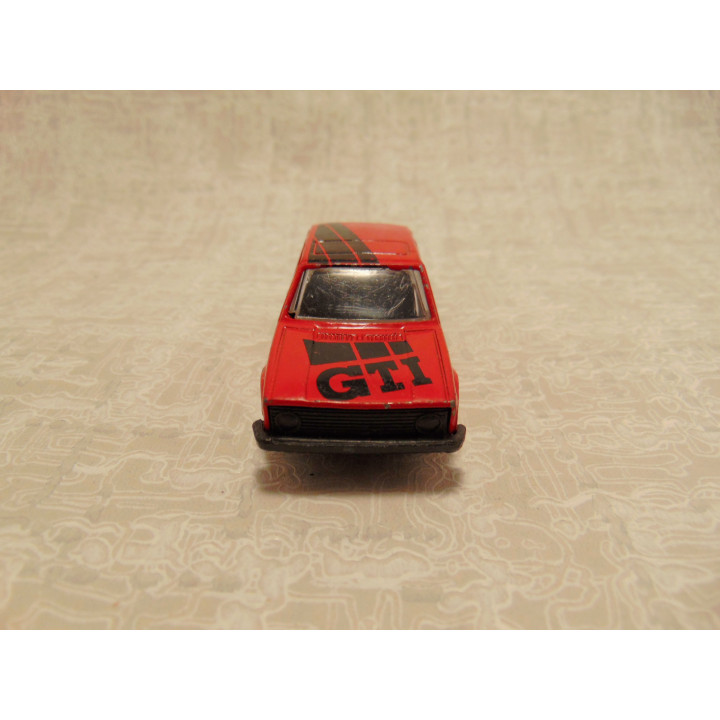 Volkswagen Golf 1 GTI 1:64 rood