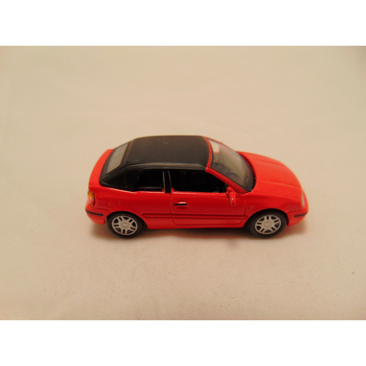 Volkswagen Golf cabrio 1:72 Cararama Hongwell rood