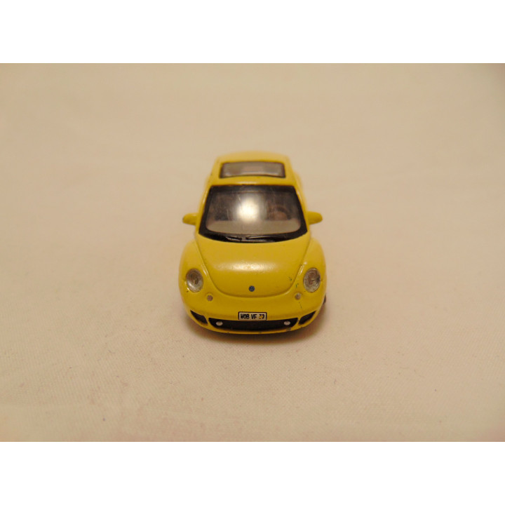 Volkswagen New beetle sunroof 1:72 Cararama geel
