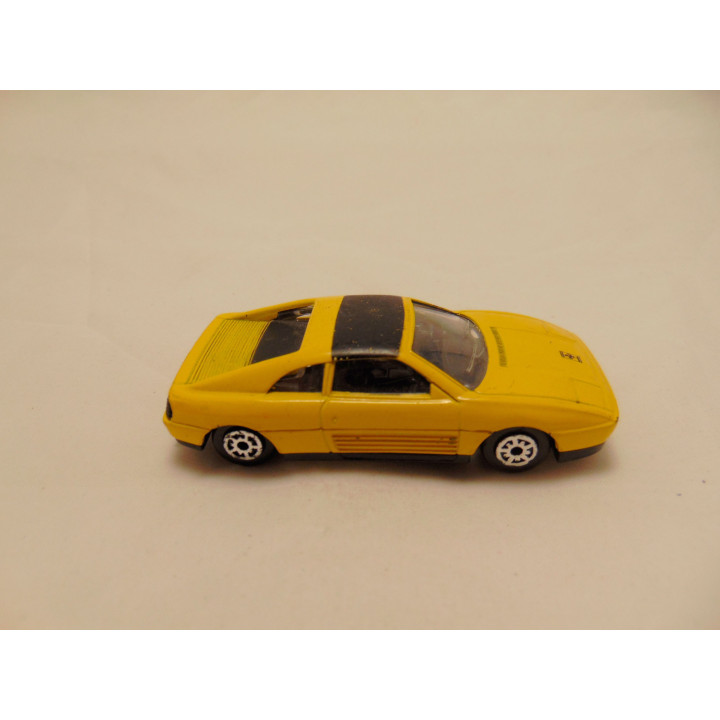 Ferrari 348 TS 1:64 MC Toys geel