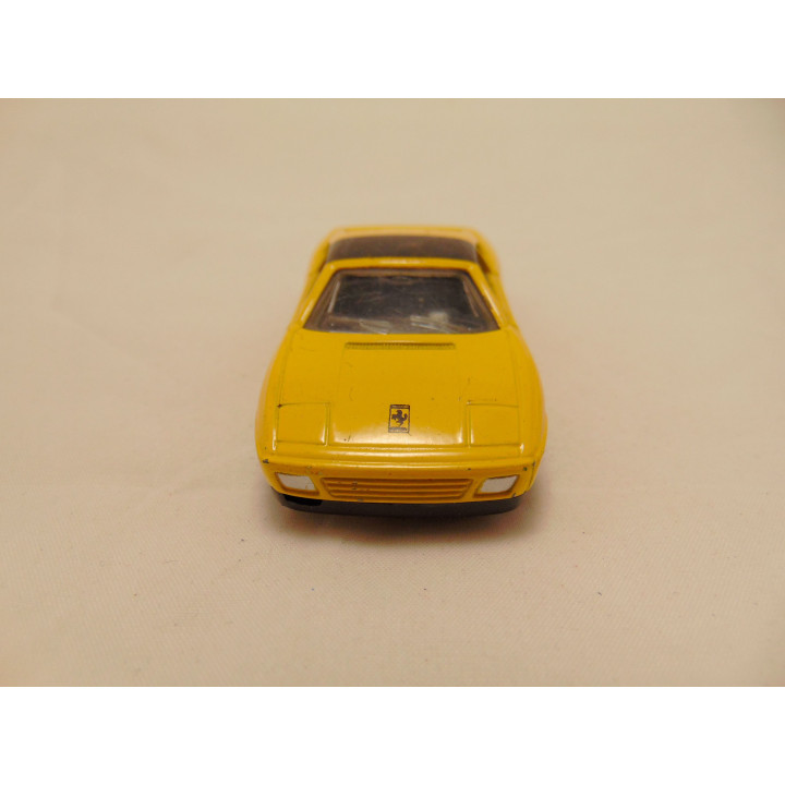 Ferrari 348 TS 1:64 MC Toys geel