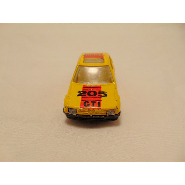 Peugeot 205 GTI met sunroof 1:64 MC Toys geel