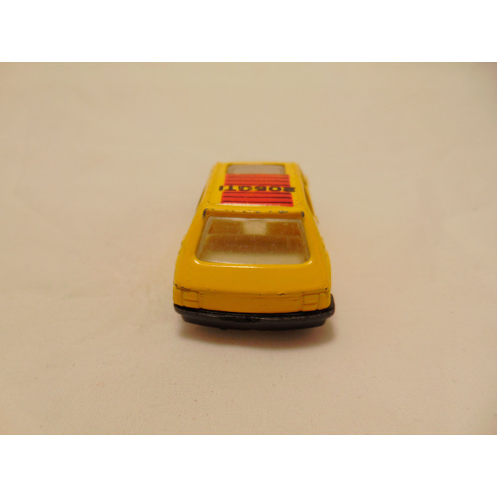 Peugeot 205 GTI met sunroof 1:64 MC Toys geel