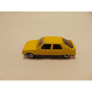 Renault 11 1:64 Mira geel