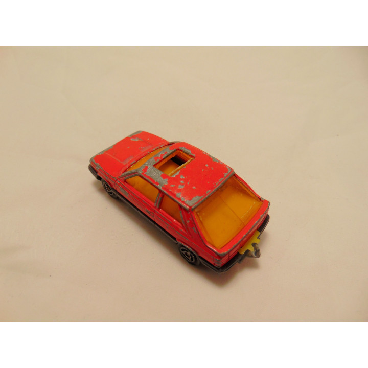 Renault 11 met sunroof Majorette rood