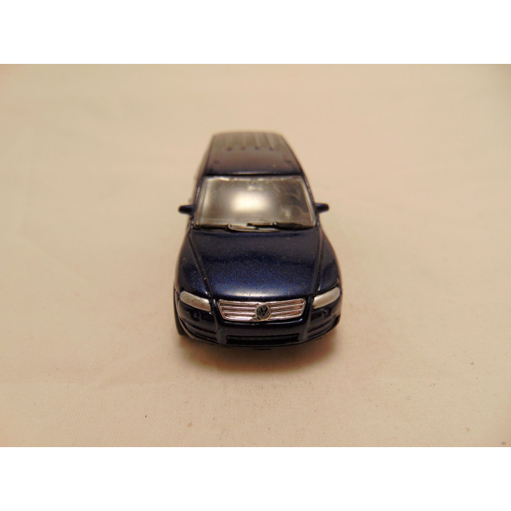 Volkswagen Touareg 1:64 Welly blauw