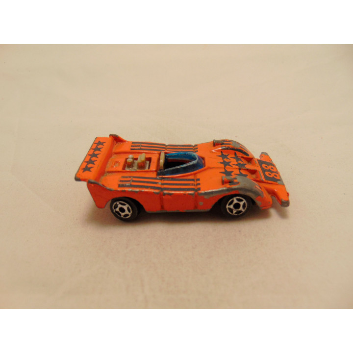 Chevrolet March 707 1:64 oranje