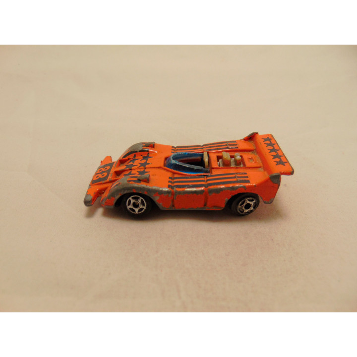 Chevrolet March 707 1:64 oranje