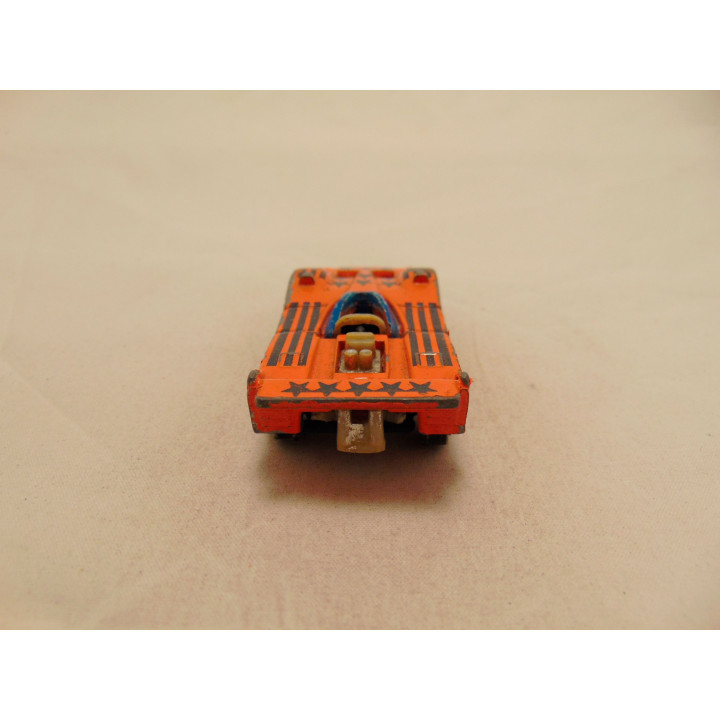 Chevrolet March 707 1:64 oranje