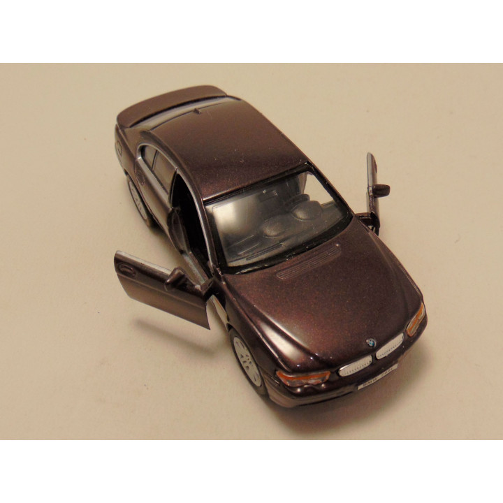 Bmw 745i 1:36 Welly paarsbruin