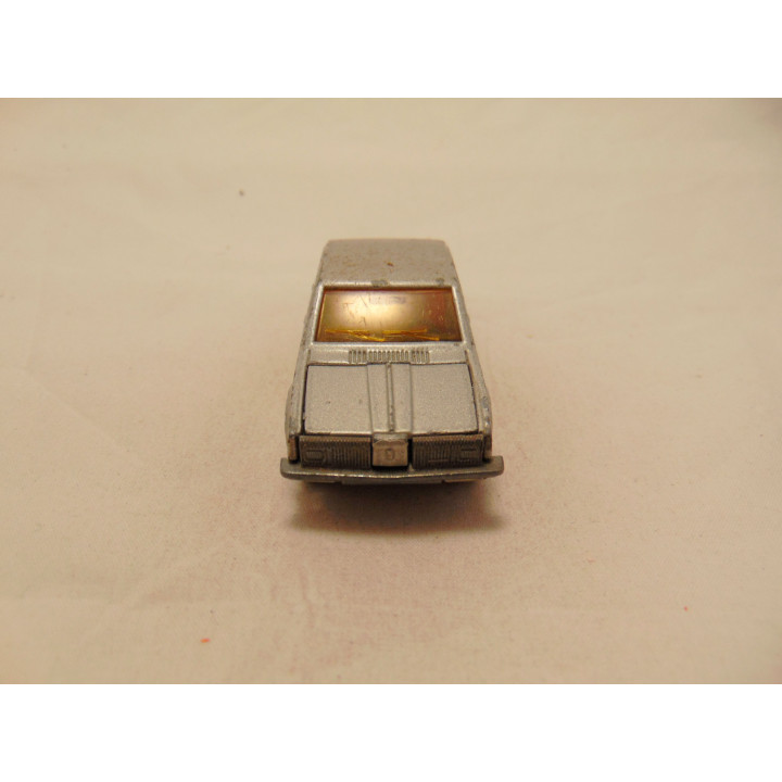 Oldsmobile Omega Majorette zilverkleurig