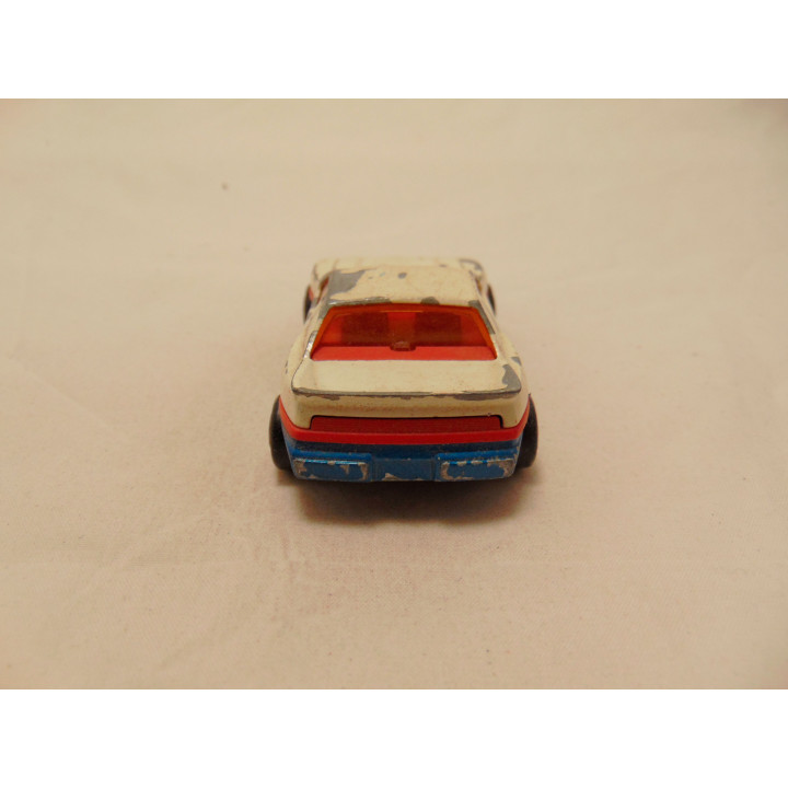 Pontiac Fiero Majorette 1:55 wit