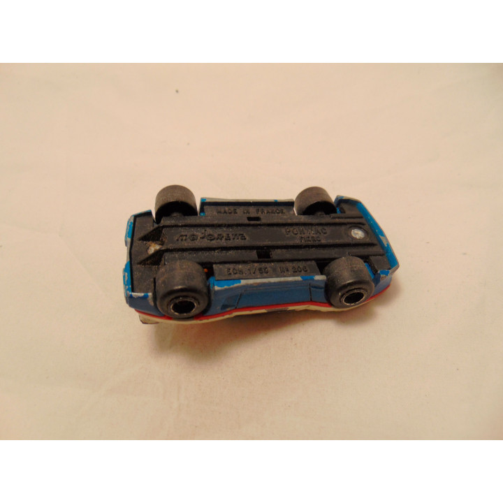 Pontiac Fiero Majorette 1:55 wit