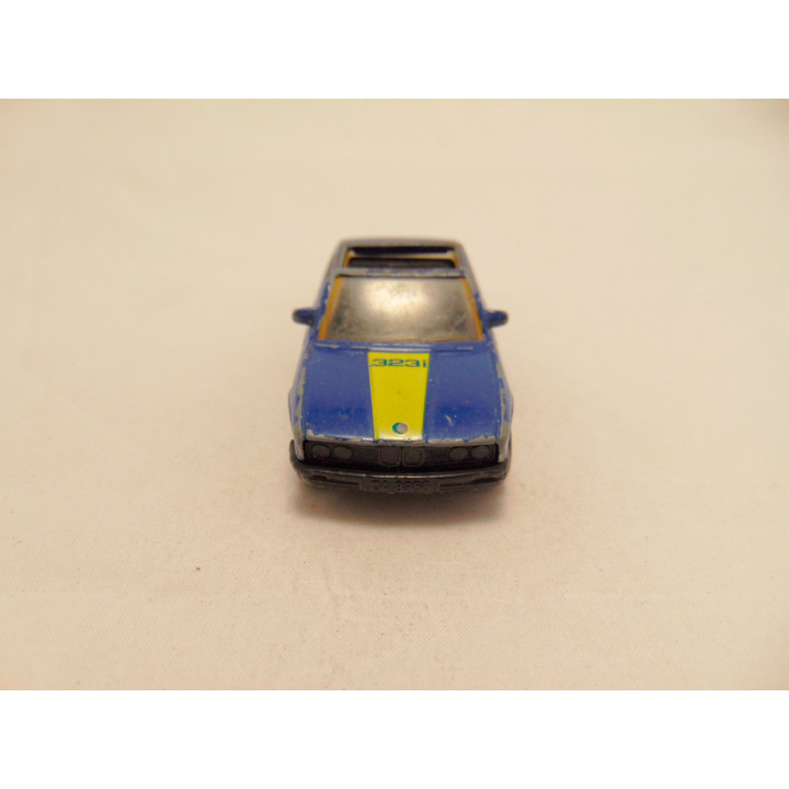 Bmw 323i cabrio 1978 met BP logo 1:58 Matchbox blauw