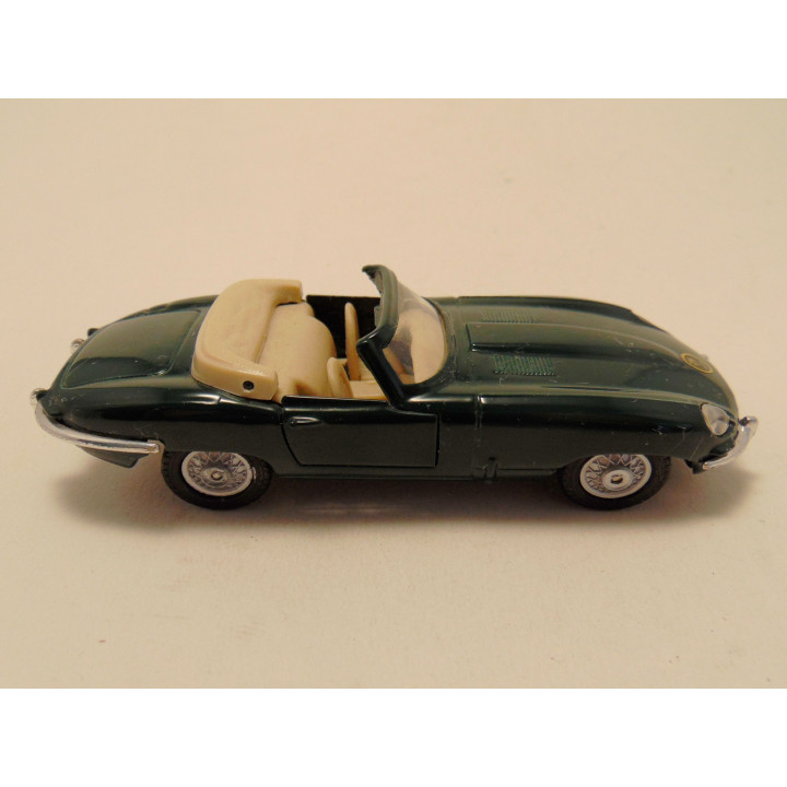 Jaguar E Type cabrio 1:36 Edocar groen